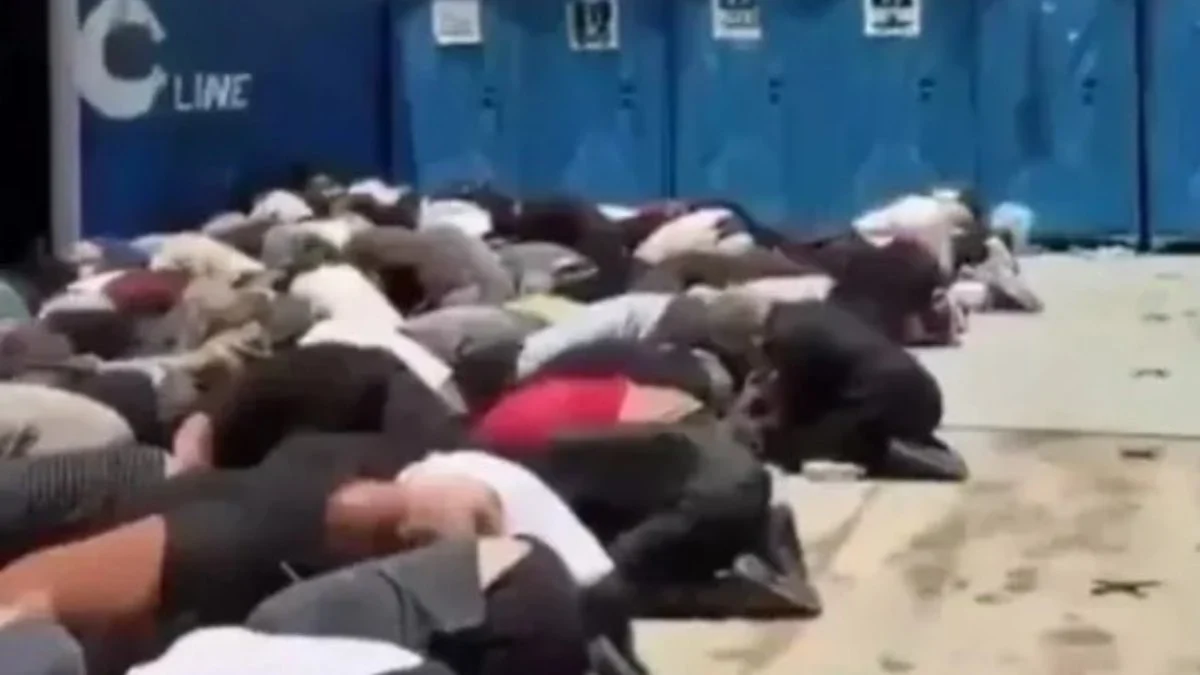 İsrail'in Sumud Filosu aktivistlerine yönelik kötü muamelesine dünyadan tepki